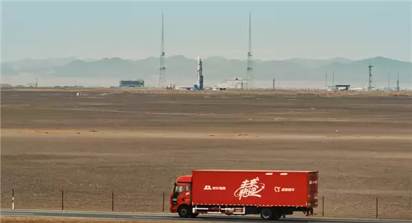朱雀二号进化版首飞成功!“京东快递”也上太空了