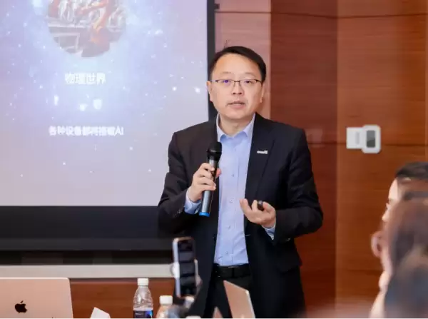 大家都在追模型，思科为什么反复谈AI基础设施？