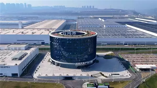 权威刊物《国家治理》高度认可，赛力斯“确定性”质量管理实力出圈