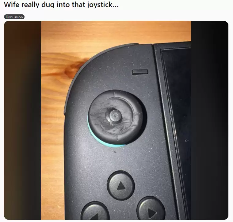 老婆沉迷任天堂游戏 竟把Switch2摇杆玩到报废