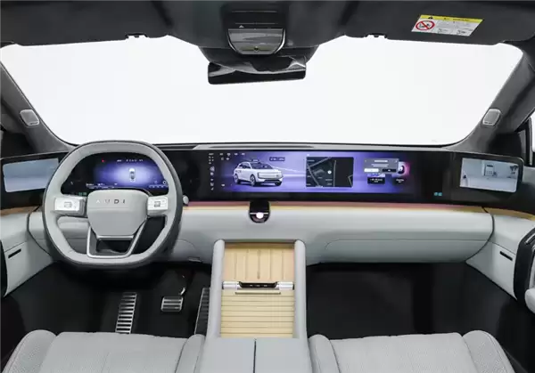 Model Y劲敌登场！上汽奥迪E7X今日预售：751km续航+3.9秒破百