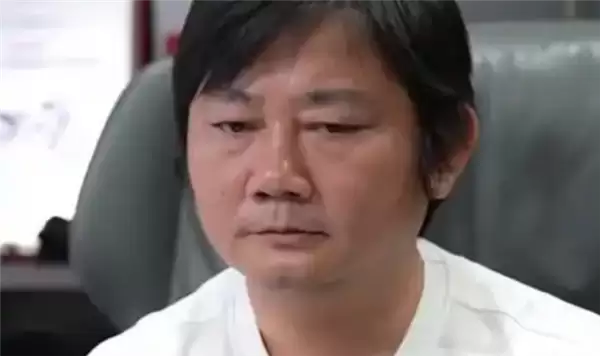 门店备注车主墨迹被罚1万！张雪怒斥店主脑壳被门夹：罚款直接补偿车主