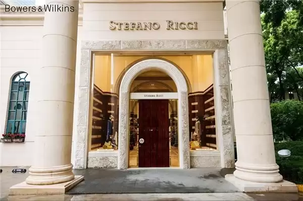 宝华韦健联袂保时捷与 STEFANO RICCI，Px8 S2 新色跨界亮相，共启高端声学品鉴夜