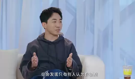 泡泡玛特王宁称2025年为最痛苦一年:公司像在开F1 压力大睡眠差
