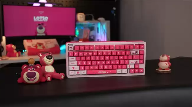 iLovbee B75迪士尼草莓熊联名机械键盘萌趣治愈登场 iLovbee B75迪士尼草莓熊联名机械键盘萌趣治愈登场