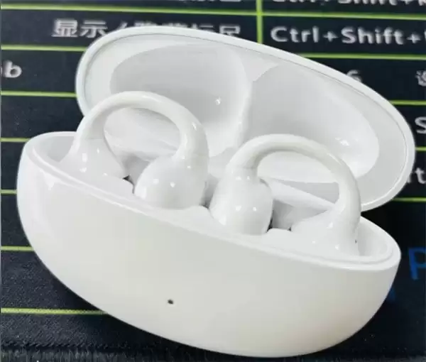 2026 听音新物种：年轻人抢着买的耳夹式耳机？附七款年度精选