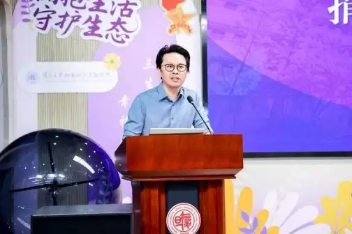 世界读书日|爱视可发布“空间光学读写台”,黑科技解决 K12 最大护眼痛点