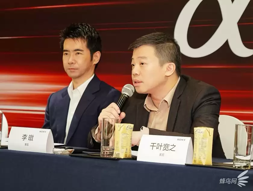 索尼新品发布媒体交流会高层专访:A7R VI与新FE 100‑400mm镜头深度解析 索尼新品发布媒体交流会高层专访:A7R VI与新FE 100‑400mm镜头深度解析