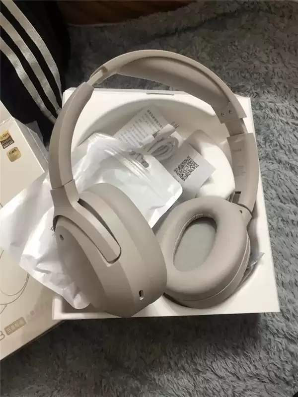 头戴式耳机降噪天花板，实测漫步者 W820NB 三金标有点东西