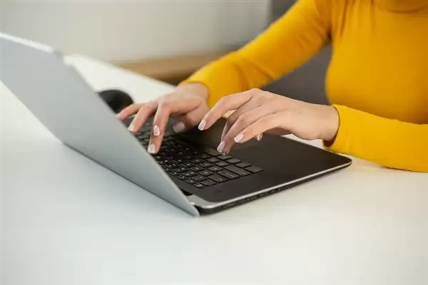 CEO曾称大厂高薪惯坏了年轻人！招聘平台“拉勾网”被曝主动申请破产