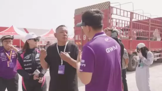 1000箱红牛外加胖东来厨师!魏建军致谢于东来支援环塔赛事