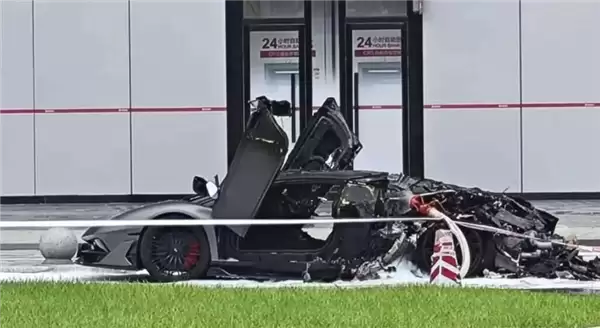 街头惊魂！广州天河一辆兰博基尼突发起火 多声爆响吓坏路人
