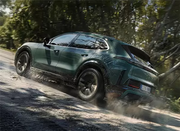 2.5秒破百!保时捷纯电Cayenne Turbo北京车展上市:售111.8万元起