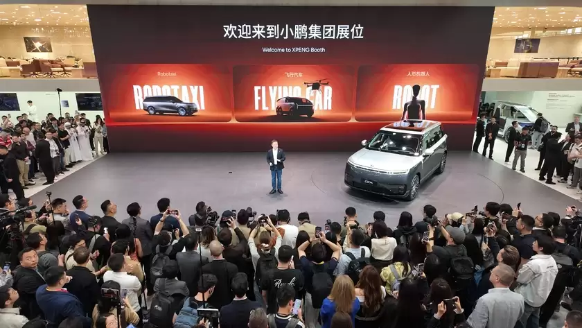 小鹏GX全系车色亮相北京车展,小鹏第二代VLA智驾报告迎来首发:全系Ultra车型订单环比提升118% 小鹏GX全系车色亮相北京车展,小鹏第二代VLA智驾报告迎来首发:全系Ultra车型订单环比提升118%