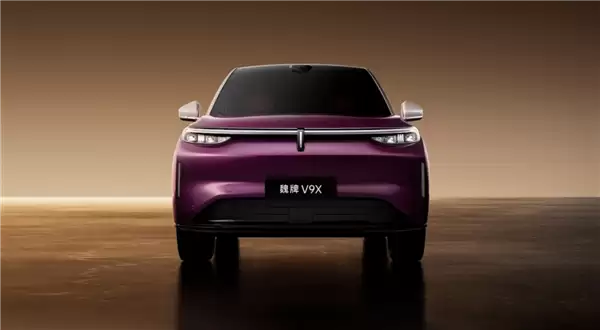 30万级对标百万级豪车!魏牌V9X全球首发:800V+四挡混动 双四秒级加速