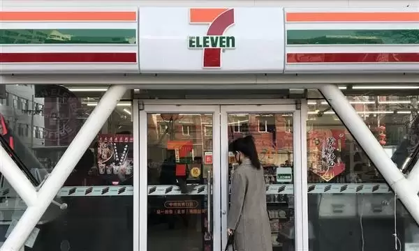 日本零售之神！711创始人铃木敏文心衰离世：享年93岁