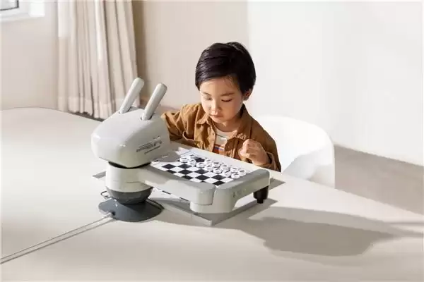 从毛绒玩具到AI棋友,元萝卜引领六一选购向“智能进化”