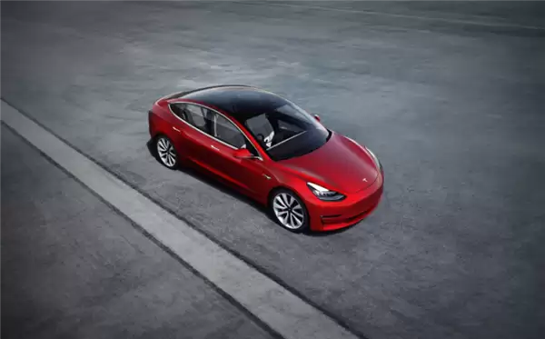 Model 3 Plaid版有望!特斯拉高管确认:正研究三电机版