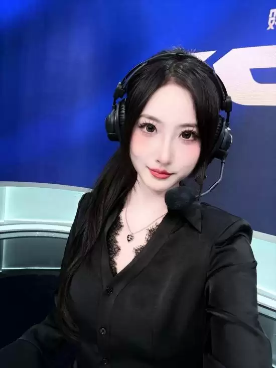 LPL美女解说买蜘蛛侠皮衣:货不对板疯狂吐槽