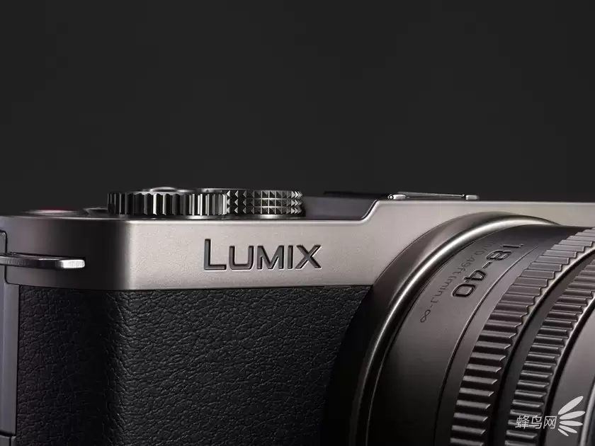 小美好,轻上镜|LUMIX S 40mm F2 正式发布,S9新色同步登场 小美好,轻上镜|LUMIX S 40mm F2 正式发布,S9新色同步登场