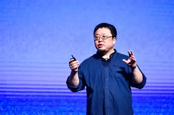 罗永浩与脱口秀演员抬杠了：直言杠精也分三六九等