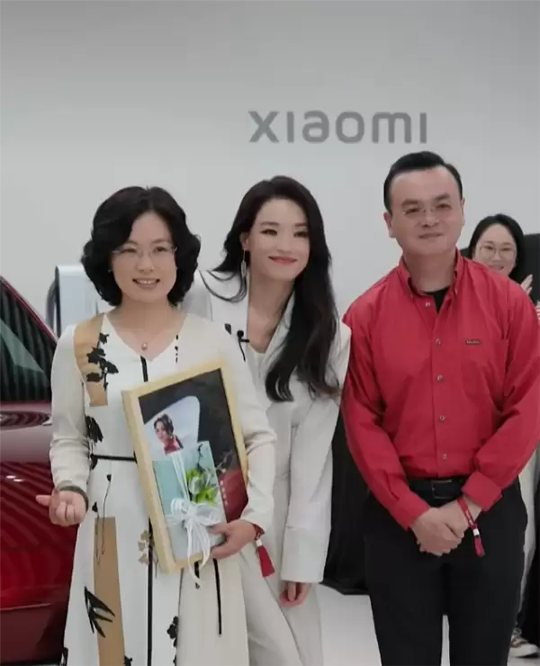 小米YU7 GT首批交付！舒淇：自己也是车主 看到车后心动想考驾照