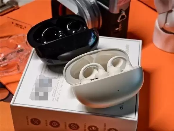 耳夹式耳机能有多强?续航45小时、Hi-Res金标、同声传译全都有