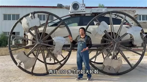 手工耿又整新活!将理想i6改装成末日机甲 100多英寸轮毂引人注目