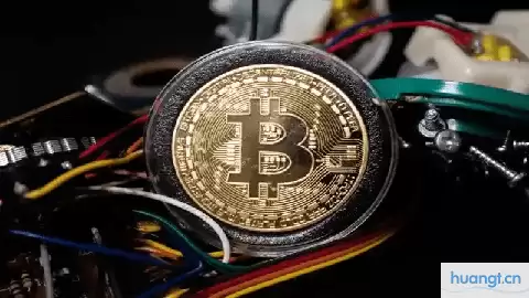 加密货币市场波动与公司财务压力分析图