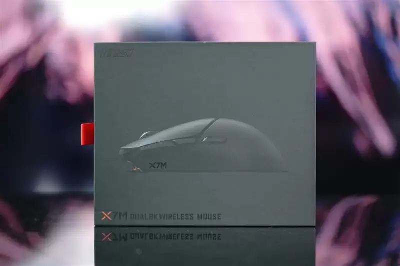 原相3950+Nordic 54L5旗舰组合!微星X7M无线鼠标评测:超轻48g 中小手玩家新选择