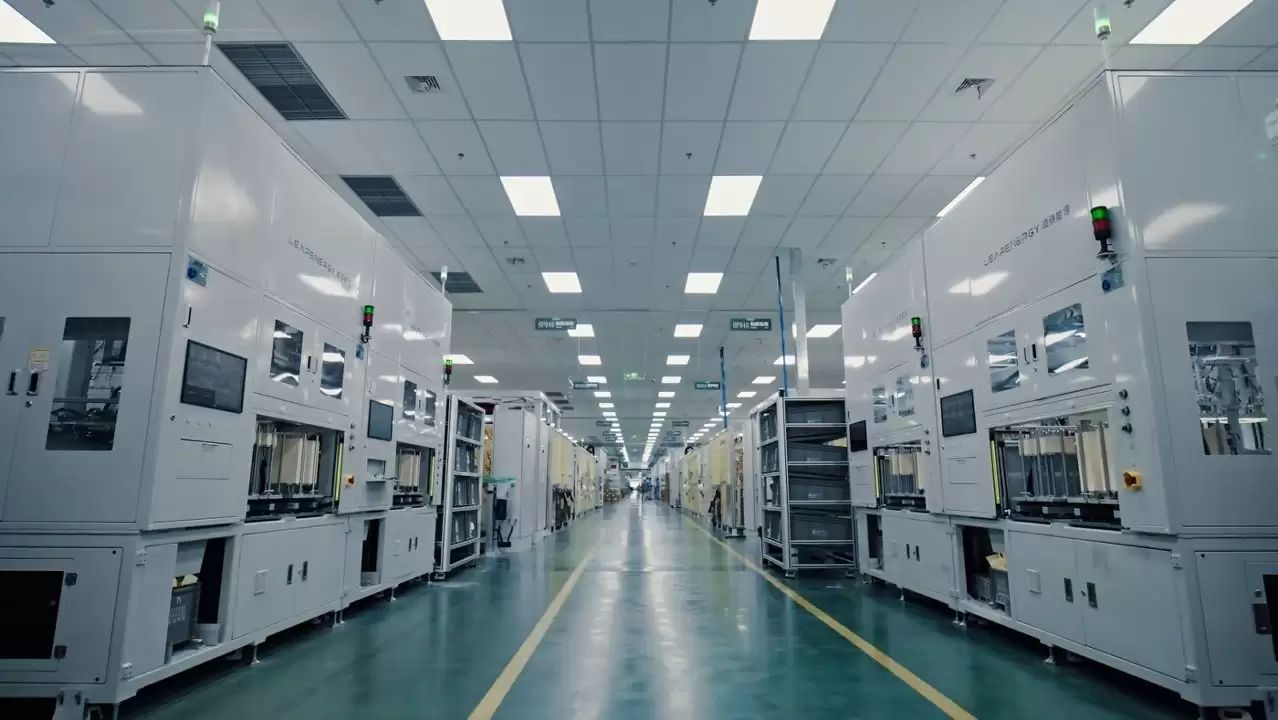 湖州超级五电工厂落地,零跑奔赴百万销量制造突围