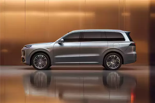 新势力销冠打出王炸！零跑旗舰SUV D19上市：21.98万起