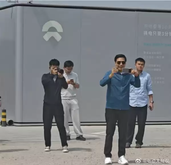 看看这格局!新SU7续航测试 雷军选择蔚来只充一次电的:保障车选择理想