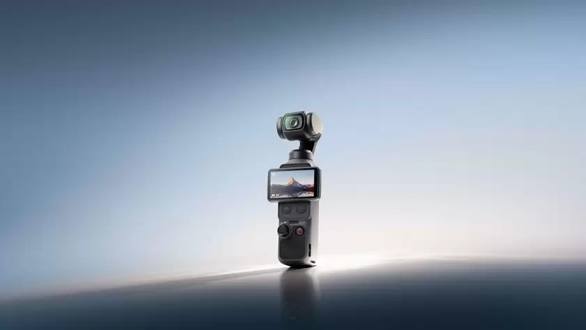 大疆发布Osmo Pocket 4并官宣双摄版本,第四代Pocket或将迎来更明确分层 大疆发布Osmo Pocket 4并官宣双摄版本,第四代Pocket或将迎来更明确分层