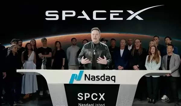SpaceX一日冲高19.6%市值超2.5万亿美元 马斯克身家相当于8.8个巴菲特