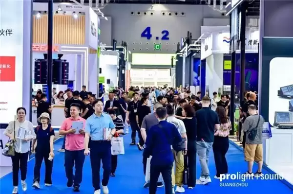 再扛大型展会扩声重任!思必驰矩阵麦赋能广州国际灯光音响展专业会务场景