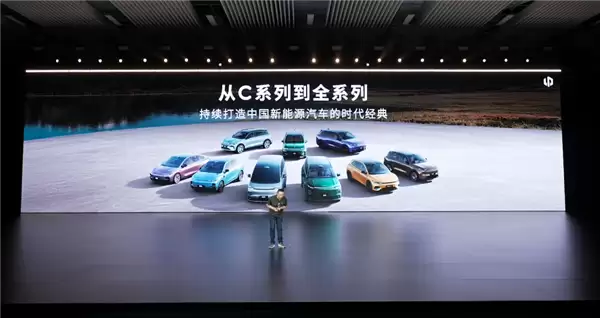 朱江明:全新C系列四大升级 高端专属配置全面下放到20万以内