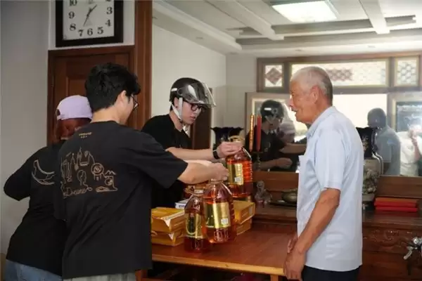 追觅空调深度参与追觅智慧银发公益行,科技适老助力银发老人无忧度夏