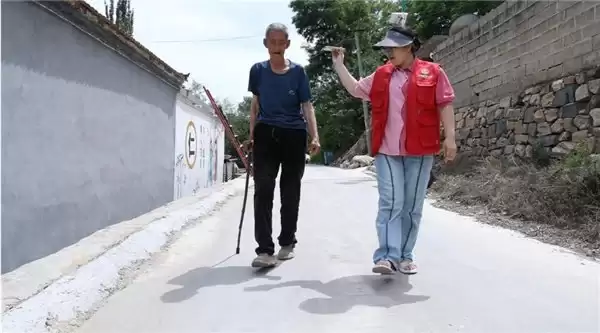 字节跳动公益推出“光合健步”小程序,用 AI 助力脑卒中老人步行康复