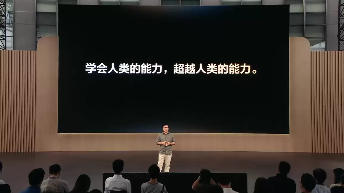 理想汽车宣布下半年马赫VLA能力持续进化,Q4对齐特斯拉FSD V14