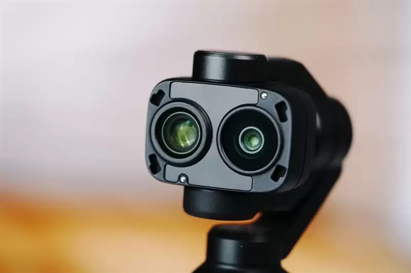 三倍双摄加持 + D-Log 2 曲线!大疆DJI OSMO Pocket 4P全面评测:补齐短板,化身口袋电影机