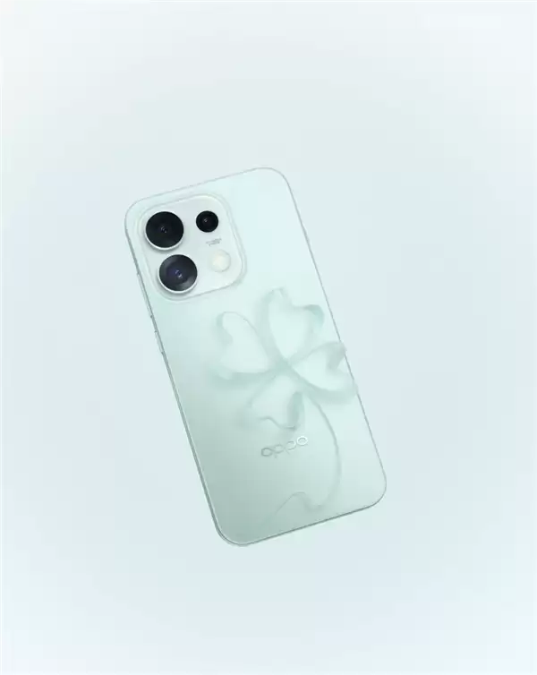 OPPO Reno16新配色半夏青发布：3D悬浮幸运草设计 3499元起