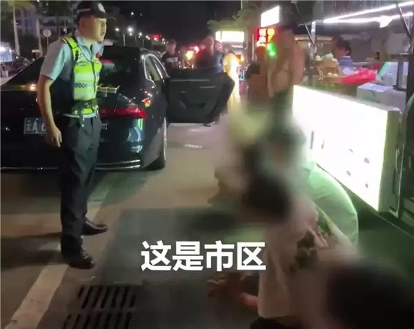 海南一男子全网开直播飙车超速100%被吊销驾照:辩解超速又不碰人引网友吐槽