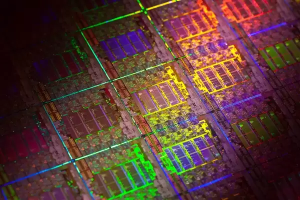 第三代半导体需求扩容!中国碳化硅芯片加速全产业链国产替代