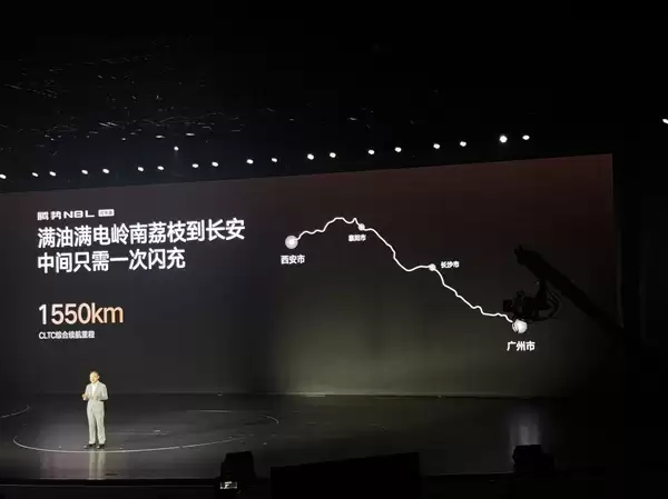 迪迪虾超级智能体上车!腾势N8L闪充版正式上市:售价31.98万元起