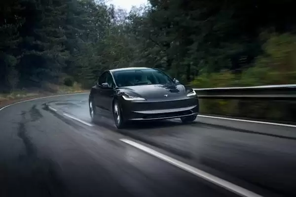 3年仅跑4.2万公里!租赁版Model 3电池健康度只剩90%