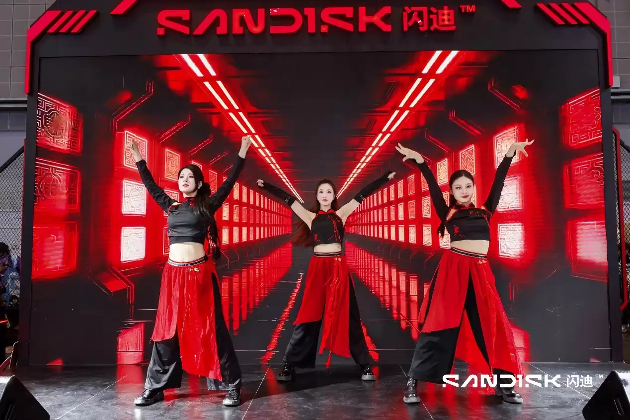 闪迪BW2026: 青春热血不负韶华 共同谱写年轻派存储新篇章