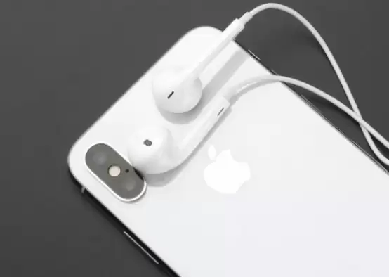 逐渐被冷落的 iPhone 有线耳机,功能远不止听歌 逐渐被冷落的 iPhone 有线耳机,功能远不止听歌