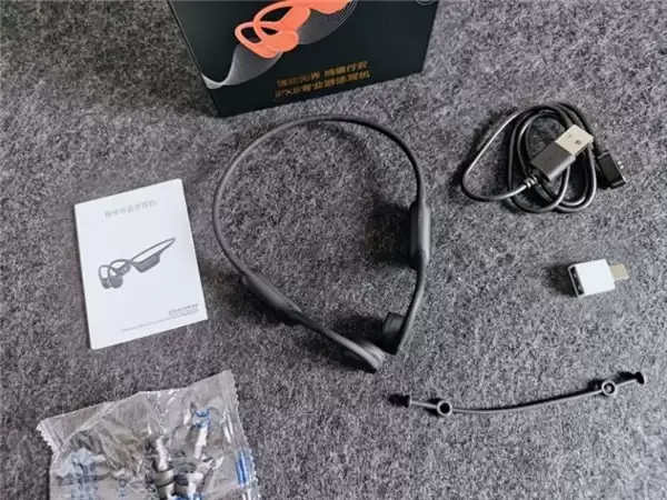 园世 Beta Pro 骨传导耳机上手:IPX8 深度防水,游泳党刚需听音装备