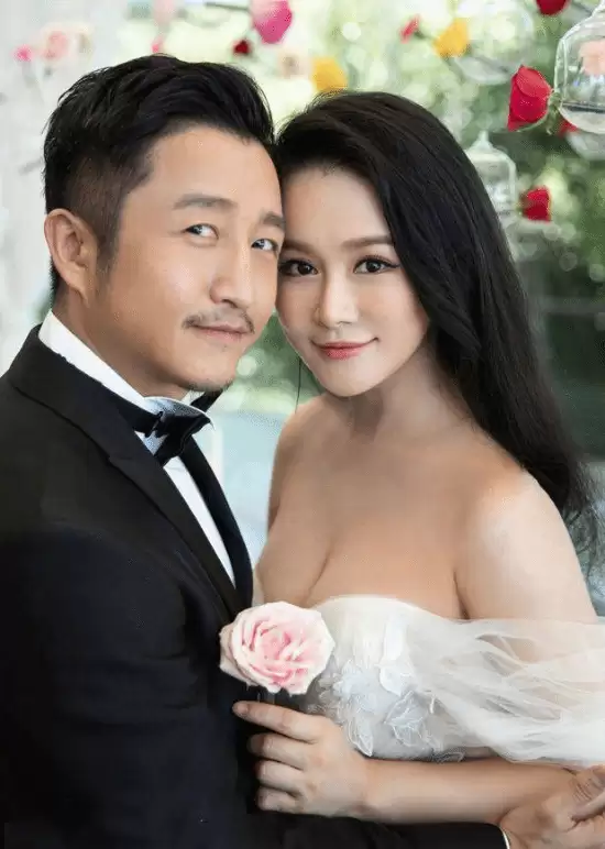 曝拳王邹市明欠债2亿!创业失败 妻子卖多套房产